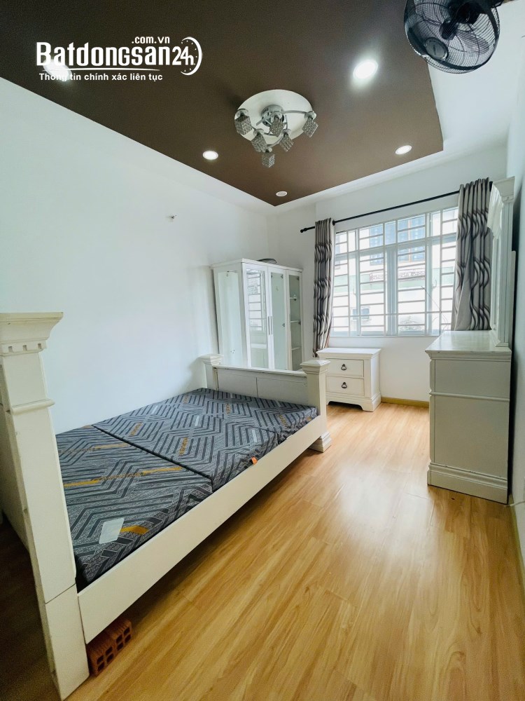 Nhà Quận 3 hẻm xe hơi gần mặt tiền, 3 phòng ngủ, 29m², giá 9,5 tỷ.