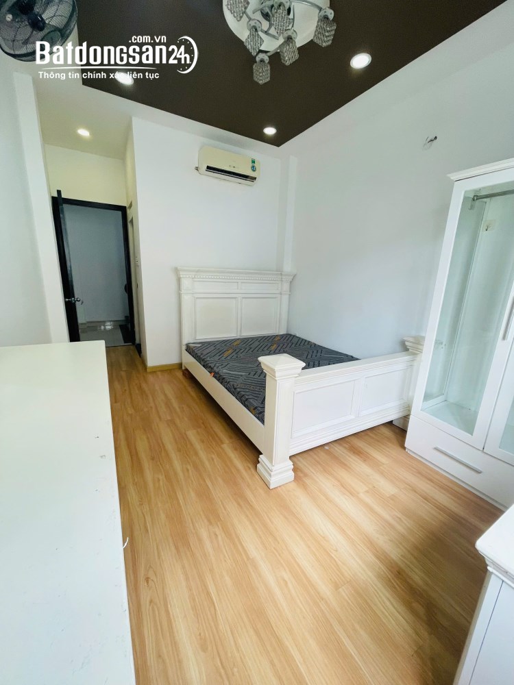 Nhà Quận 3 hẻm xe hơi gần mặt tiền, 3 phòng ngủ, 29m², giá 9,5 tỷ.