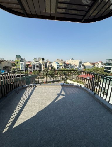 Nhà Long Biên, 100m² lô góc, 7 tầng thang máy, gara 2 ô tô, full nội thất, giá 23 tỷ.