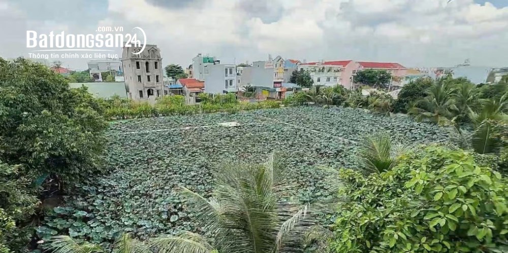 Nhà phố Vạn Xuân, Quận 12,DT 52,9m², sổ hồng sẵn, ô tô tới nhà, giá 5,35 tỷ.