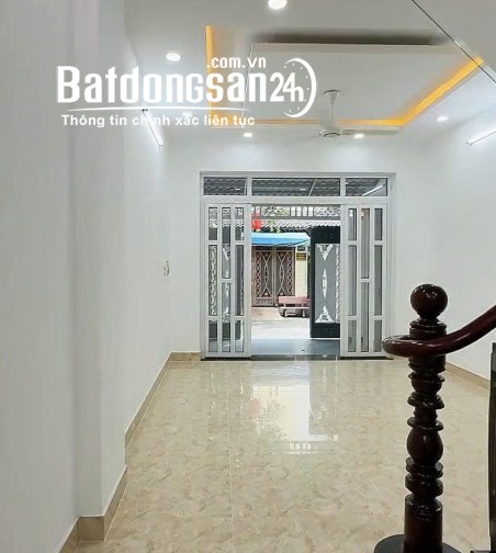 Nhà phố Vạn Xuân, Quận 12,DT 52,9m², sổ hồng sẵn, ô tô tới nhà, giá 5,35 tỷ.
