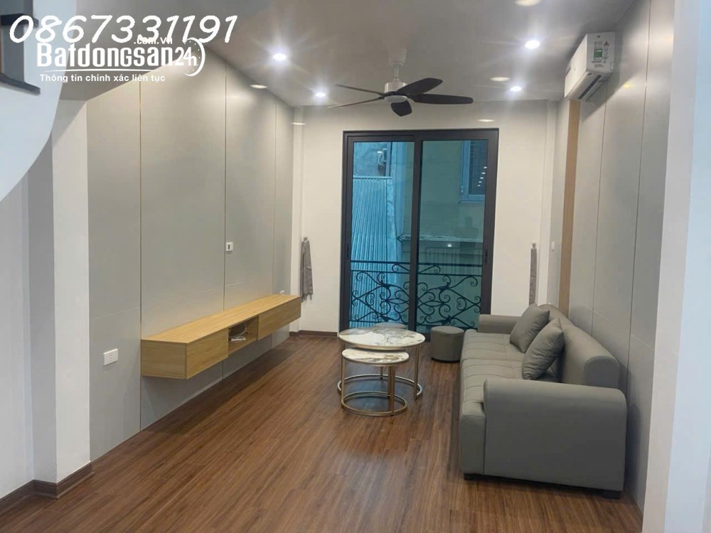 Bán nhà Đường Nguyễn Viết Xuân, Hà Đông, 35m2, 5 tầng, sổ đỏ, 2 thoáng vĩnh viễn, giá 9,8 tỷ.