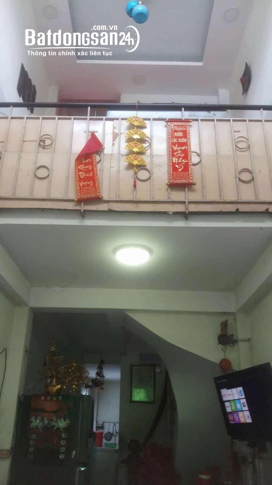 Phạm Thế Hiển, Phường Chánh Hưng, 38,7m2, nhà 4 tầng, hẻm xe hơi, sổ hồng riêng, gía 6.5 tỷ.