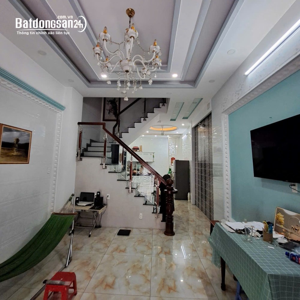 Bán nhà gần ngã tư Gò Mây, Bình Tân, 68m2, hẻm 6m thông, giá 5,7 tỷ.
