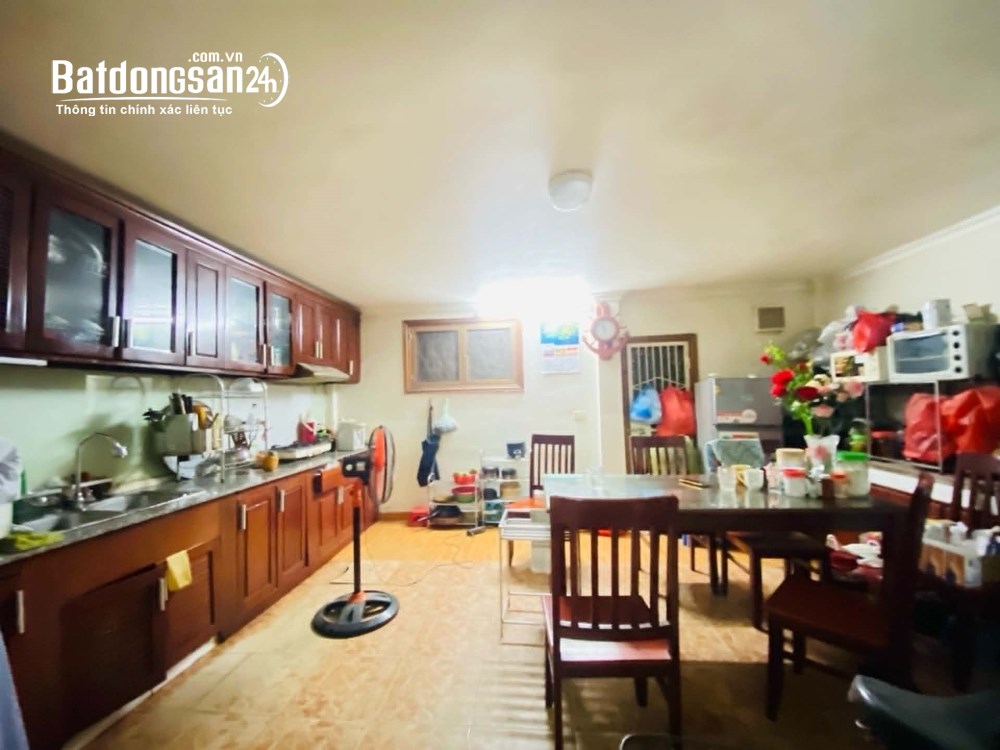 Nhà ngõ ô tô Pháo Đài Láng, 5 tầng, 46m2, sổ đỏ chính chủ, giá hơn 12 tỷ.
