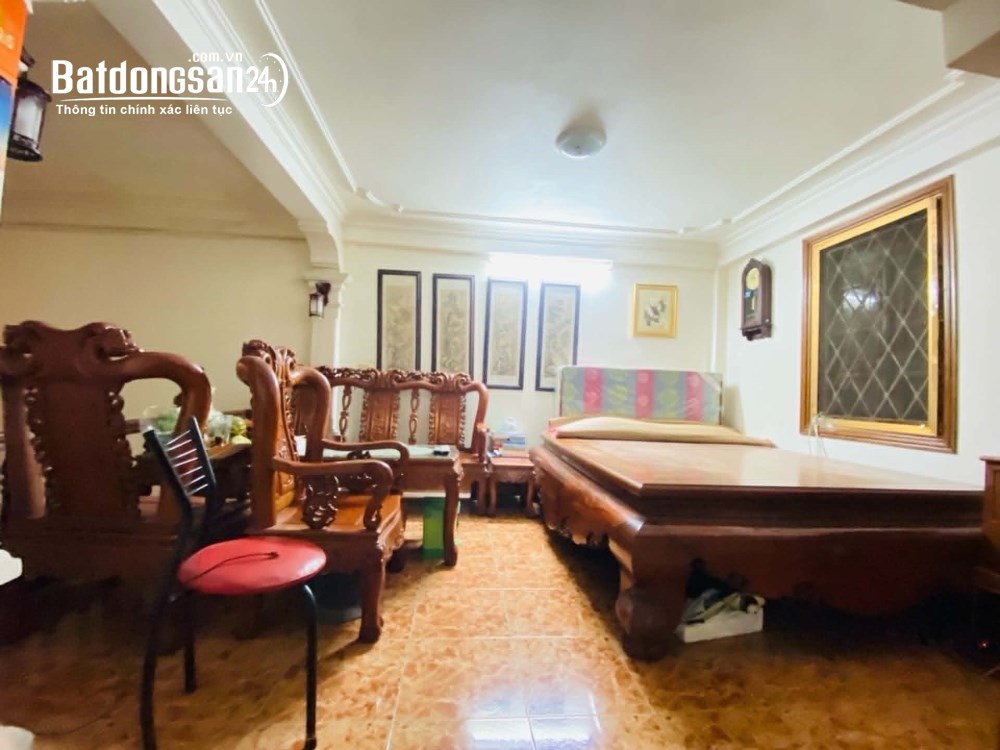 Nhà ngõ ô tô Pháo Đài Láng, 5 tầng, 46m2, sổ đỏ chính chủ, giá hơn 12 tỷ.