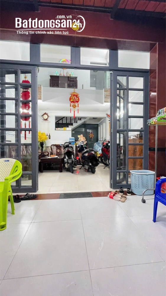 Nhà đường Bình Long, Phường Phú Thạnh, Tân Phú, 48m2, hẻm xe hơi, sổ hồng riêng, 4 tầng.