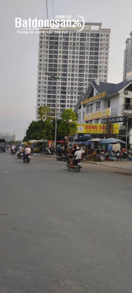 Bán nhanh căn hộ Hateco Apollo Xuân Phương, vị trí đắc địa, giao thông thuận tiện, 52m2, giá 4.3 tỷ.