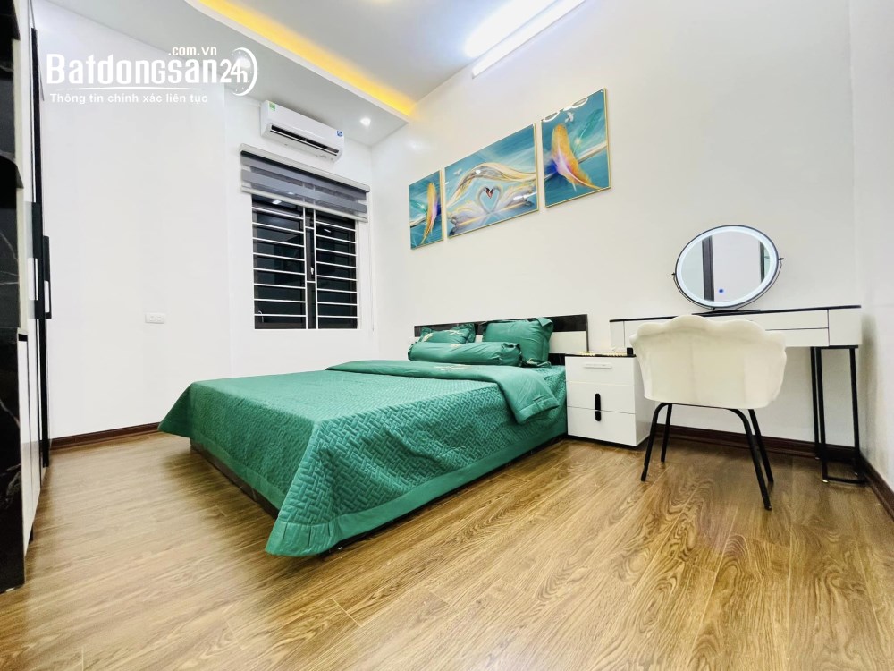 Nhà 22m2, 5 tầng, lô góc, giá 5.4 tỷ, cách ô tô 100m, an sinh đỉnh, Phường Đống Đa, Hà Nội.
