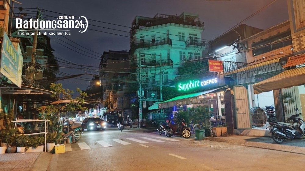 Nhà trệt 3 lầu, sân thượng, sổ hồng riêng, hoàn công đủ, 10 phòng 8WC, P. Chánh Hưng, TP. HCM.