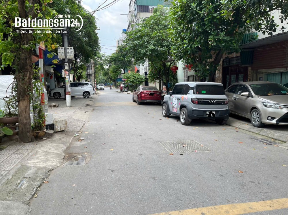 Bán đất Khuyến Lương, Hoàng Mai 70m², mặt tiền 6.8m, đường 7–8m, sổ hồng cất két.