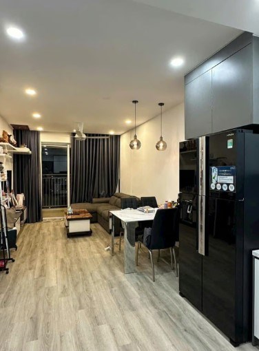Căn hộ full nội thất Sunrise City View, 74m², giá 6.5 tỷ, gần RMIT và Quận 1.