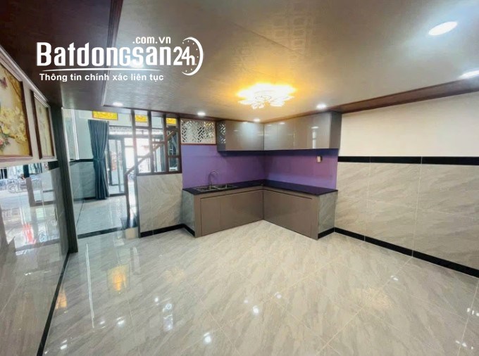 Bán nhà Xã Bà Điểm (H Hóc Môn cũ), Hồ Chí Minh