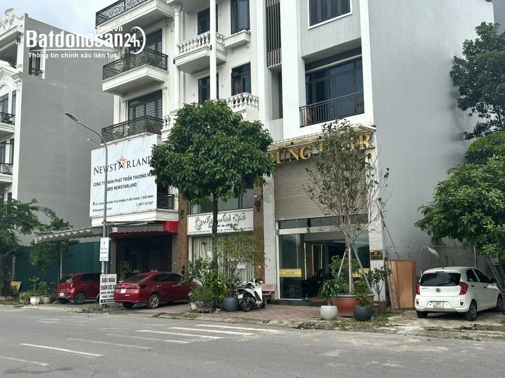 Đất mặt phố Huỳnh Thúc Kháng, Bắc Ninh, mặt tiền rộng, hai thoáng, vị trí đẹp.