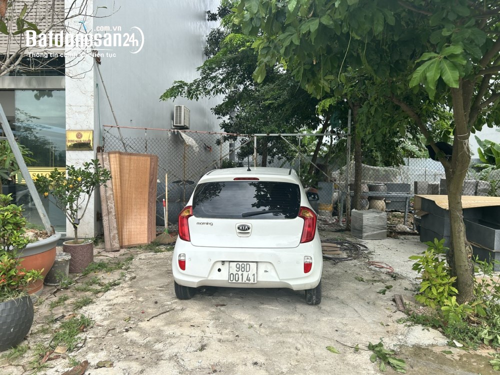 Đất mặt phố Huỳnh Thúc Kháng, Bắc Ninh, mặt tiền rộng, hai thoáng, vị trí đẹp.