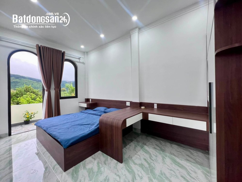 Nhà Đông Thanh 140m², giá 2.95 tỷ, full thổ cư, full nội thất, gần Đà Lạt.