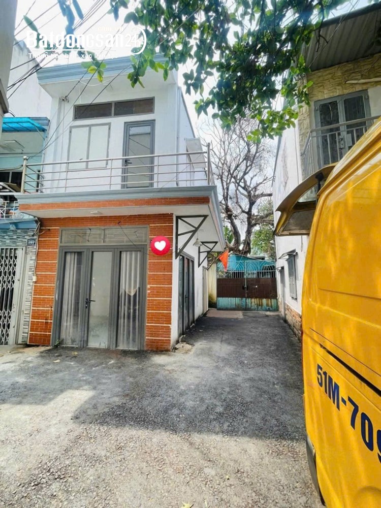 Nhà 22m² Nguyễn Thượng Hiền, 3 tỷ, gần Phạm Văn Đồng, tiện ích đầy đủ.