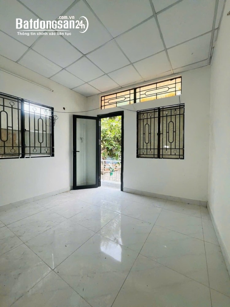 Nhà 22m² Nguyễn Thượng Hiền, 3 tỷ, gần Phạm Văn Đồng, tiện ích đầy đủ.