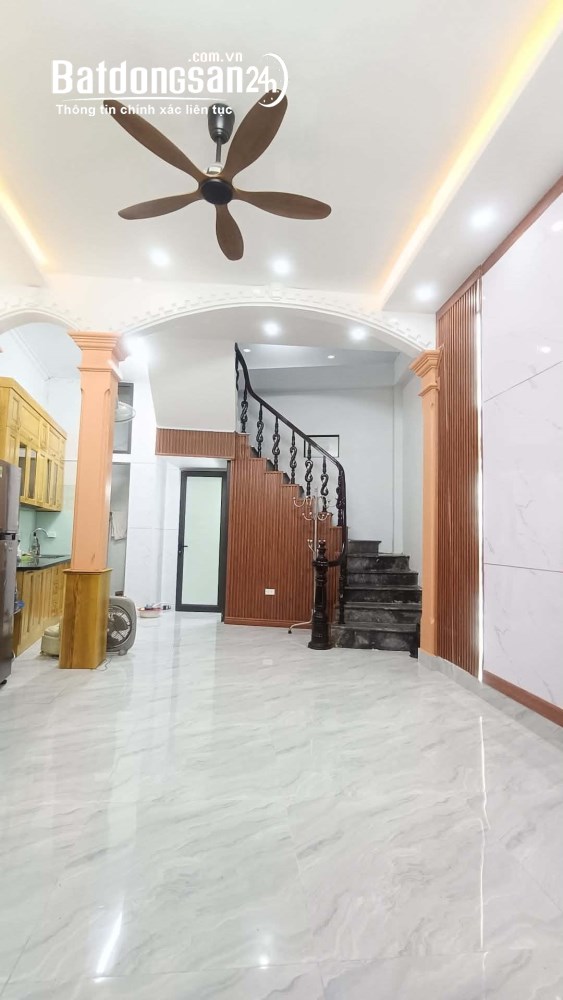 Nhà Phố Phương Mai, Đống Đa, 26m², 6 tầng, sổ đỏ chính chủ, hơn 7 tỷ.