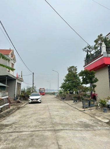 Gia Khánh, Bình Xuyên 100m², 2.3 tỷ, mặt tiền 5m, sổ đỏ chính chủ.