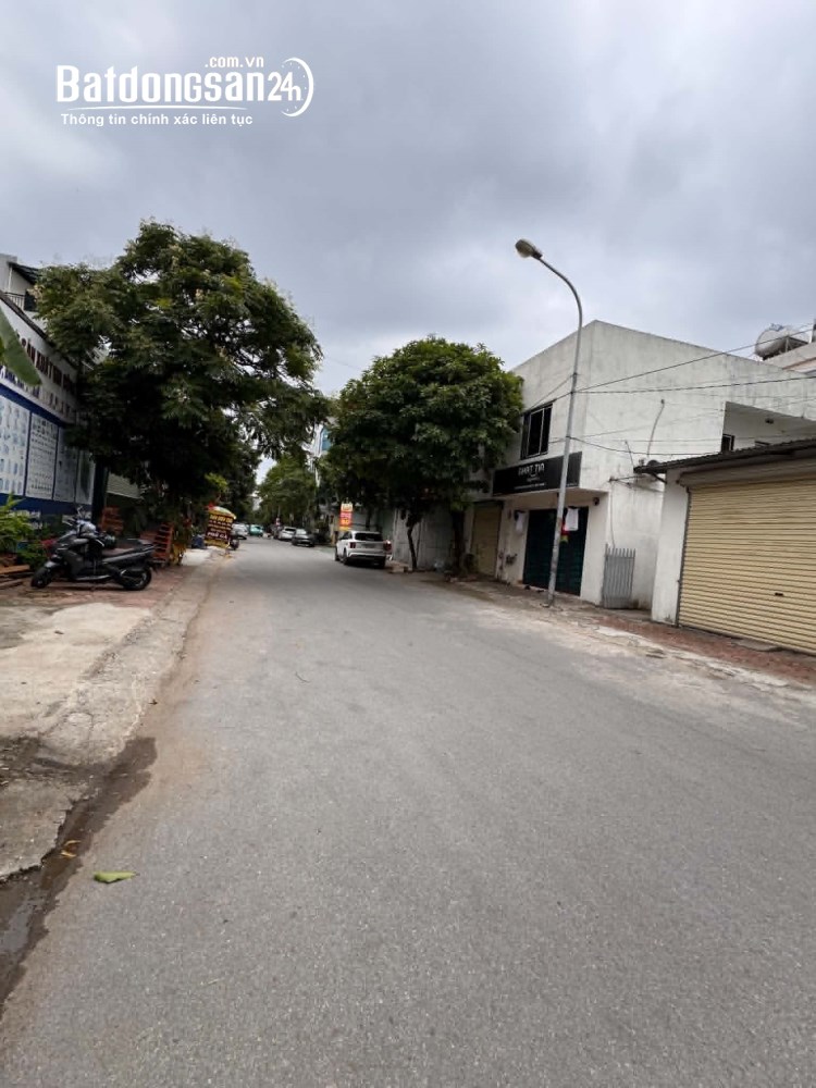 Khu đấu giá 31ha Trâu Quỳ, Gia Lâm, 220m², mặt tiền rộng 10,5m, giá 37 tỷ.