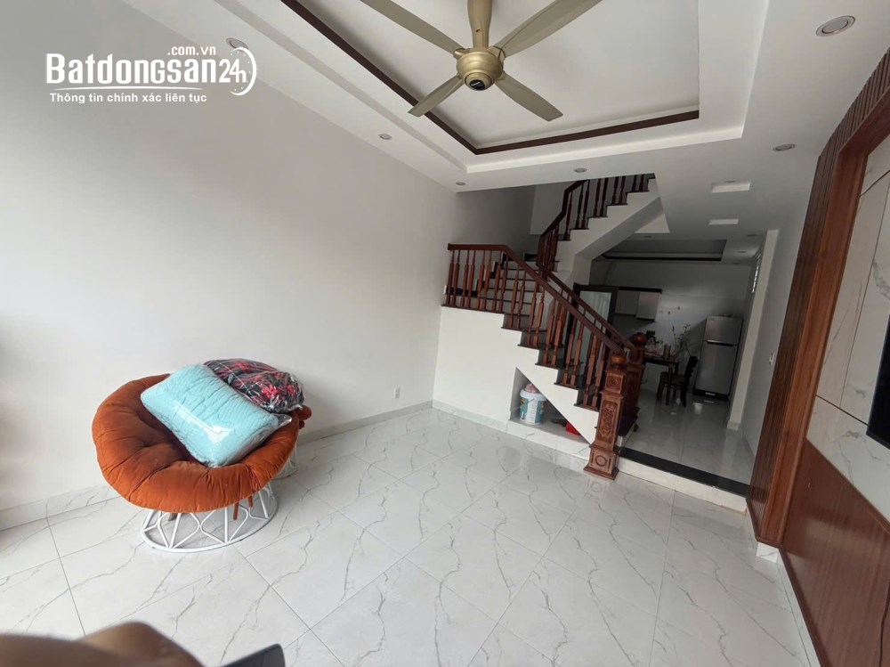 Bán nhà Hạ Đoạn, Hải Phòng, 43m², mặt đường 4m, 3 tầng hiện đại.