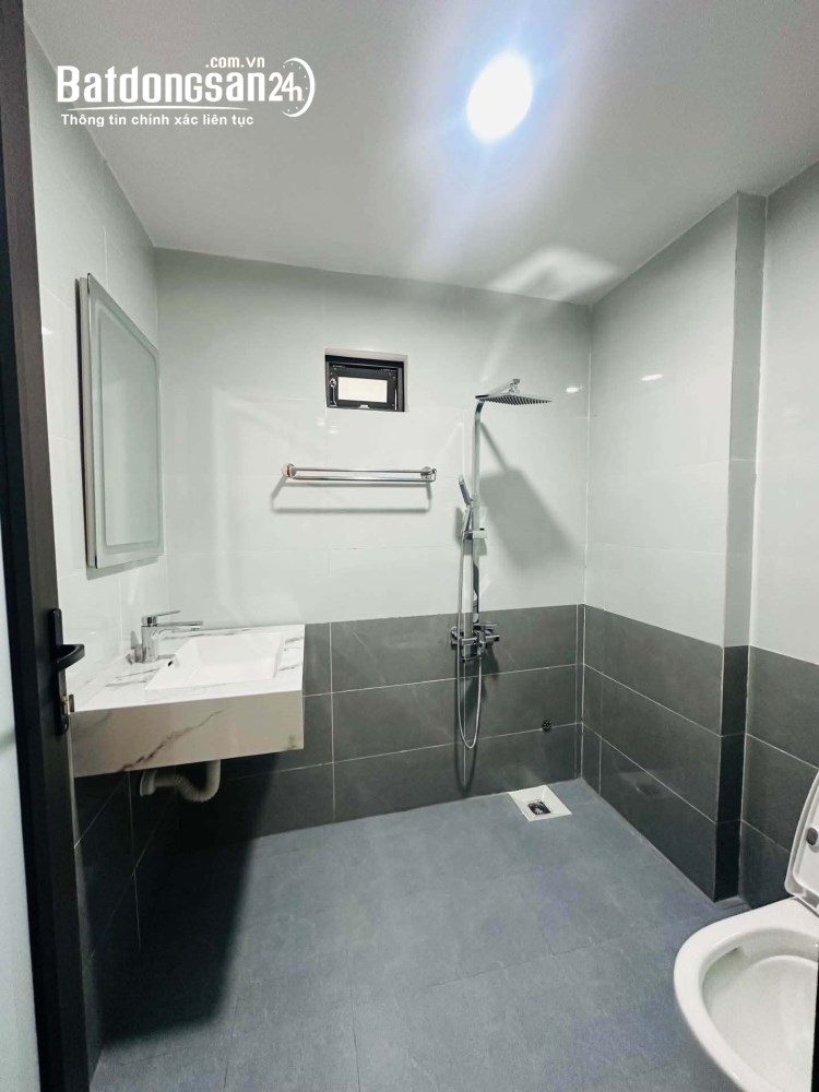 Nhà mới Khương Thượng, Đống Đa, TP Hà Nội, 34m², 5 tầng, đầy đủ công năng, sổ đỏ.