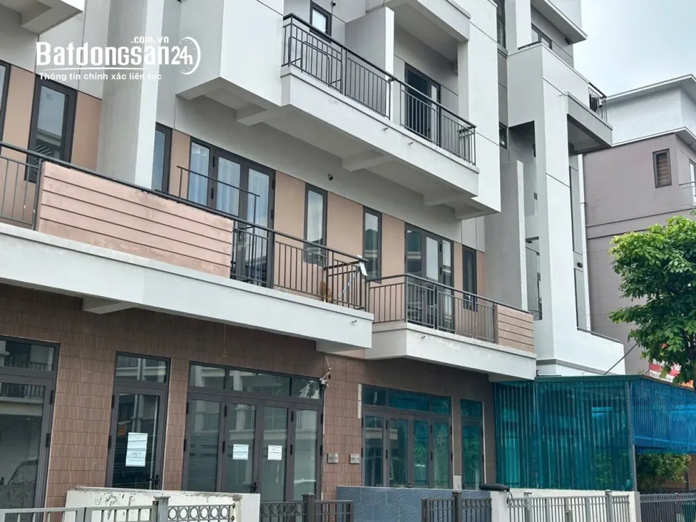 Bán Shophouse Centa Diamond 4 tầng, ô chờ thang máy, sổ hồng, Phường Đồng Nguyên, Bắc Ninh.