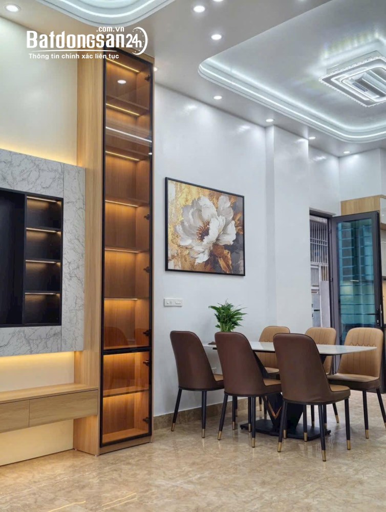 Nguyễn Thị Duệ nhà góc 3 tầng, mặt tiền 5,62m, pháp lý rõ ràng, P. Lê Thanh Nghị, Hải Phòng.