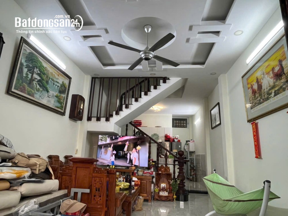 Long Trường Quận 9, nhà 50m², 4 phòng ngủ, gần Khu công nghệ cao.