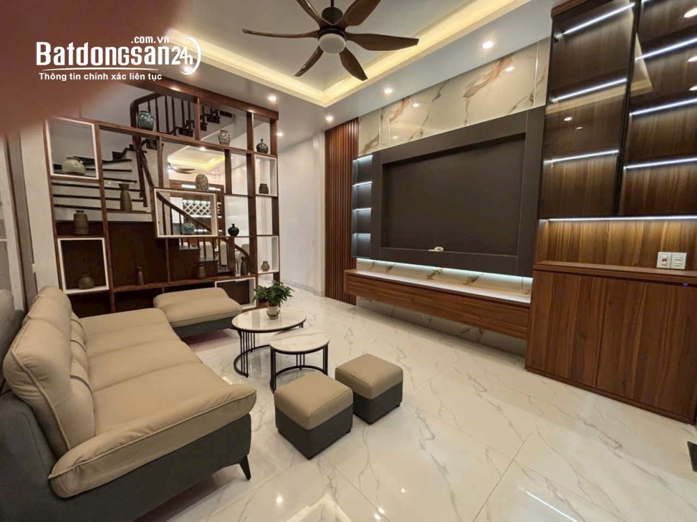 Nhà góc ngõ 68 Tuệ Tĩnh, P. Thành Đông, Hải Phòng, 3PN, 3WC, sổ hồng chính chủ, giá tốt.