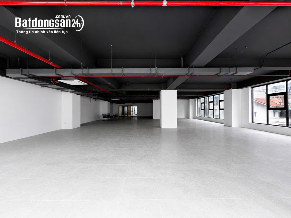 Cho thuê mặt bằng Trung Kính, Cầu Giấy, 1200m², hoạt động 24/7, kinh doanh đa mô hình.