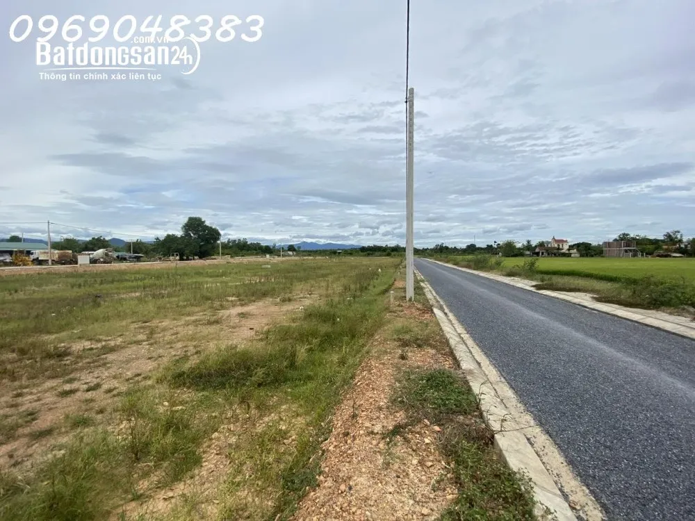 Đất nền Đồng Hới, Quảng Trị, 200m², ô tô vào tận nơi, giá 1,81 tỷ.