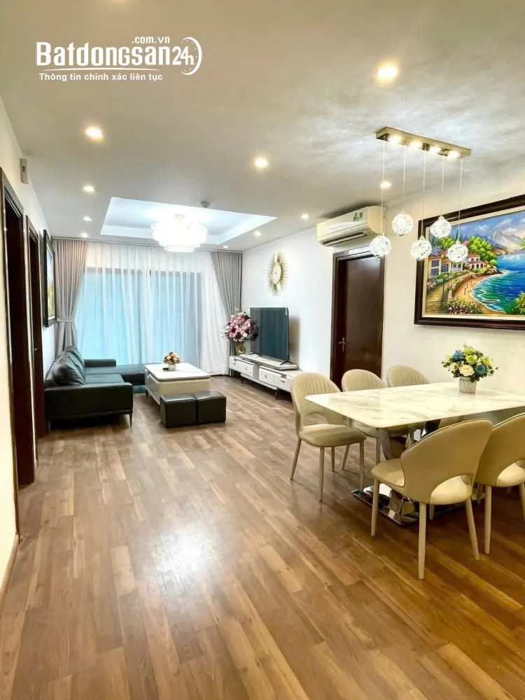 Chung cư Nam Cường, Hoàng Quốc Việt, căn hộ 2-3PN, pháp lý chuẩn, giá tốt từ 6,4 tỷ.