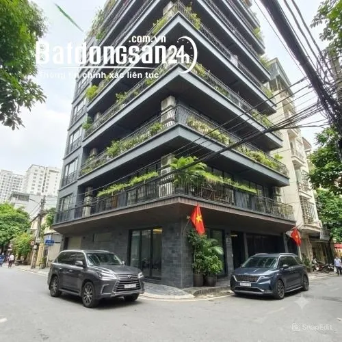 Bán tòa apartment Láng Hạ, Ba Đình, lô góc 3 mặt thoáng, view hồ Hoàng Cầu, giá 72 tỷ.