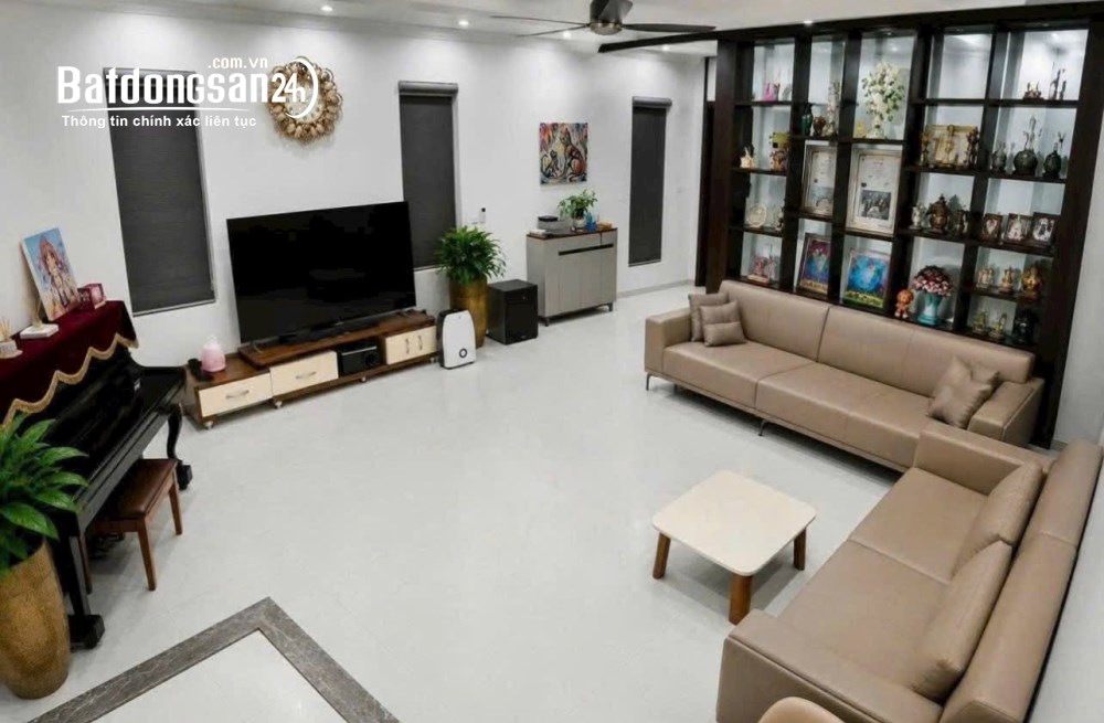 Nhà mặt phố Đặng Thai Mai, P. Lê Thanh Nghị, Hải Phòng, 73m², lô góc 3 tầng, giá 5,x tỷ.