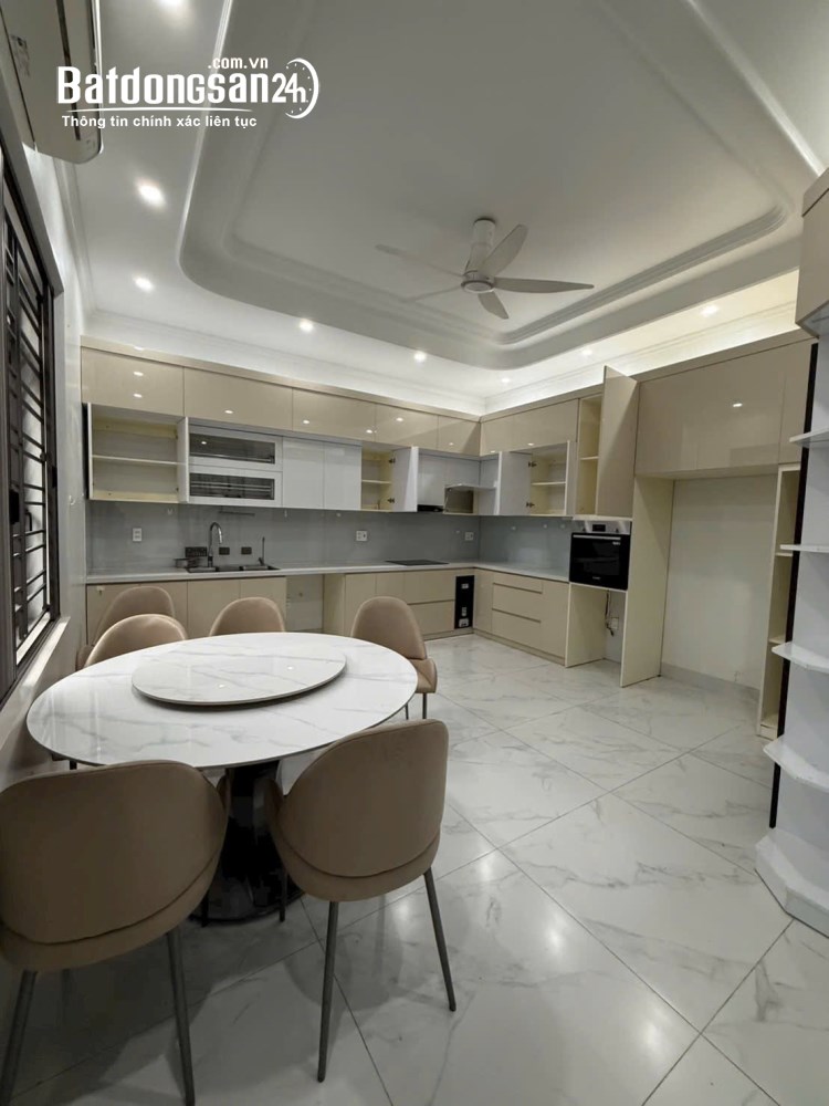 Nhà mặt phố Đặng Thai Mai, P. Lê Thanh Nghị, Hải Phòng, 73m², lô góc 3 tầng, giá 5,x tỷ.
