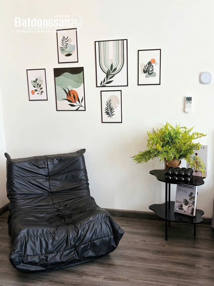 Studio Vinhomes Ocean Park, 30m², sẵn nhận nhà, đã có sổ, 2,2 tỷ.