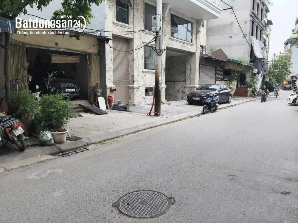Bán nhà mặt phố Đội Cấn, Ba Đình, 51m2, giá 22.5 tỷ, mặt tiền 5m, tặng giấy phép xây dựng 8 tầng.
