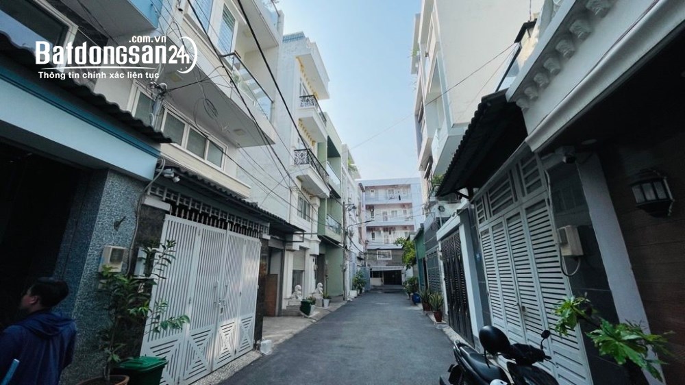Nhà Thủ Đức, 60m², 4 phòng ngủ, sổ hồng chính chủ, chỉ 10 tỷ.