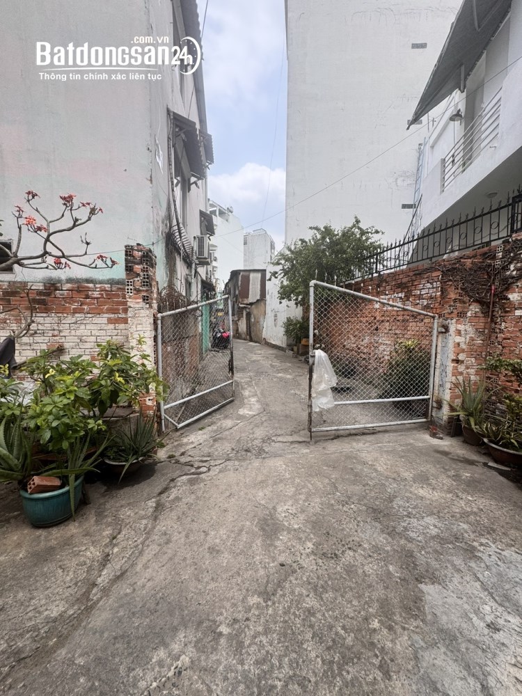 Bán nhà Nguyễn Văn Đậu, Bình Thạnh, 45m2, nở hậu 5.6m, sân rộng đậu xe tải, giá tốt.