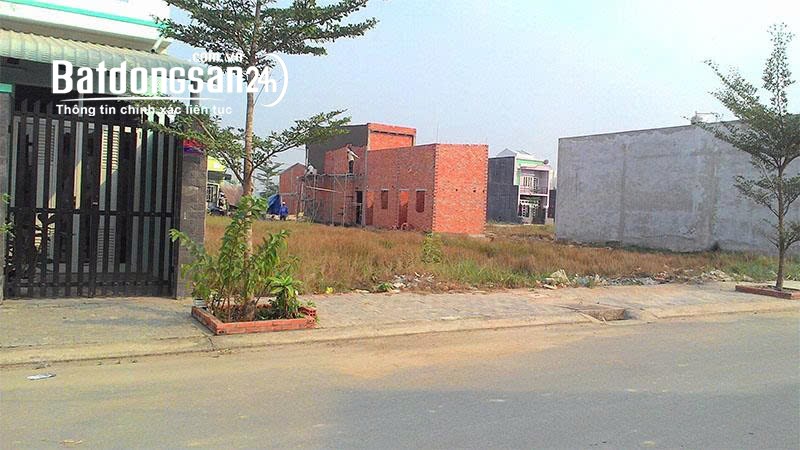 Đất mặt tiền Quốc lộ 1A Bến Lức, Tây Ninh 100m² giá từ 1,5 tỷ, tặng móng xây nhà.