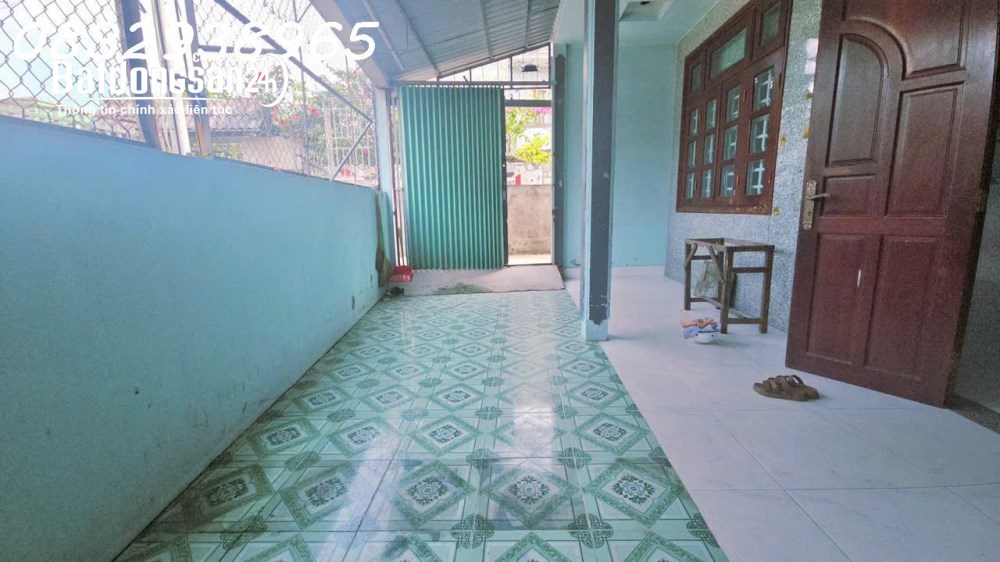Nhà cấp 4 Đông Thành Vĩnh Long 114m², 2 mặt tiền, sổ hồng sẵn, giá 1,9 tỷ.