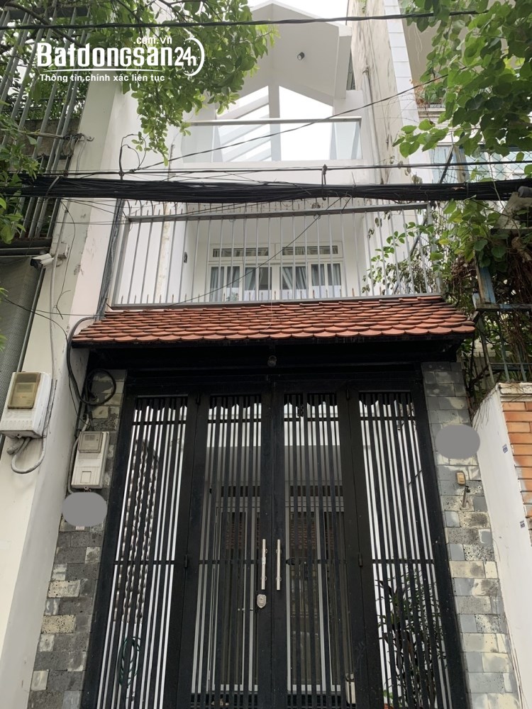 Căn nhà đẹp phường Nhiêu Lộc, quận 3, 3 phòng ngủ, an ninh tuyệt đối.