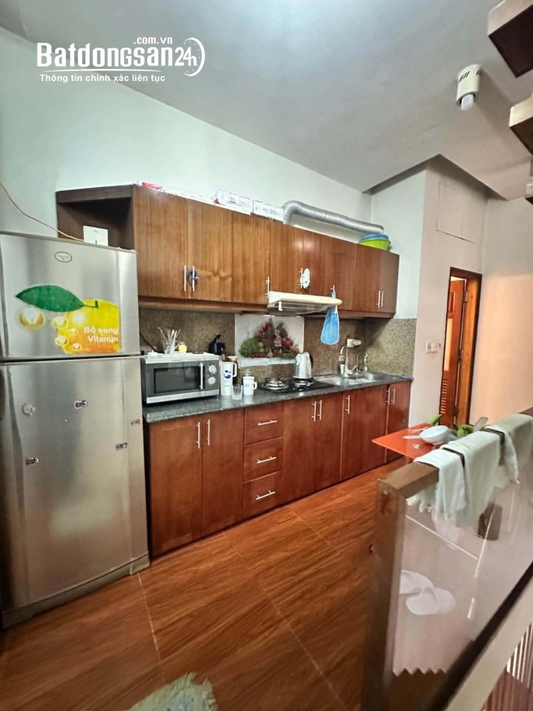 Bán nhà 41m², lô góc 4 tầng, ngõ thông, giá hơn 8 tỷ. Phường Đống Đa, Hà Nội.