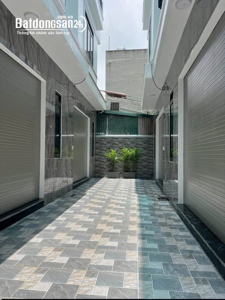 Bán nhà Phan Chu Trinh, Hải Dương, 3 tầng, 3PN, sổ hồng chính chủ, mặt tiền 5m, cách phố 20m.