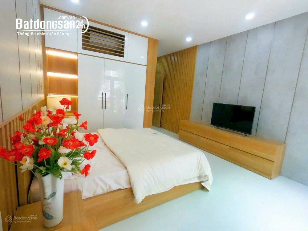 Nhà đẹp 120m2, 3PN, hỗ trợ vay 70%, chỉ 2 tỷ, Phường Chánh Hiệp, TP Hồ Chí Minh.