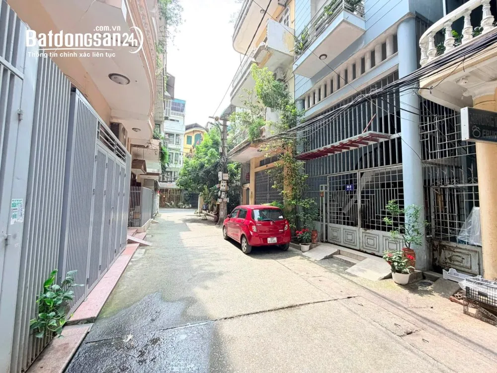 Nhà Ngọc Khánh, Ba Đình 80m² 4 tầng kiên cố, ô tô tránh, kinh doanh đa ngành, giá 33 tỷ.