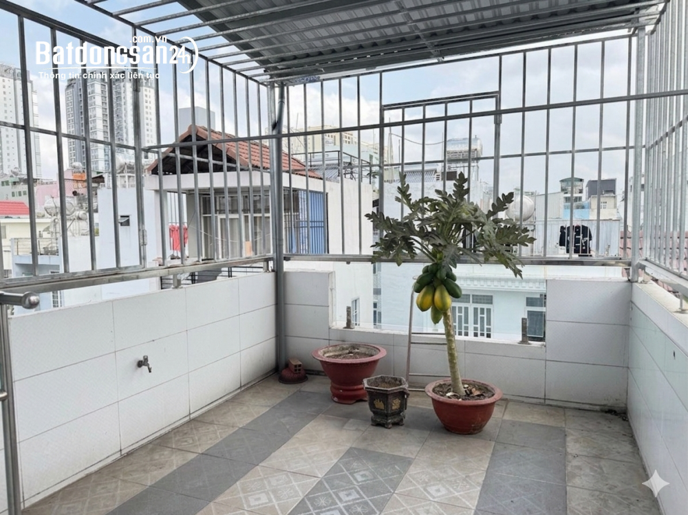 Bán nhà Đ. Nguyễn Ngọc Lộc, Quận 10, 5 tầng, hẻm xe hơi vào nhà, sổ hồng, giá chỉ 8 tỷ.