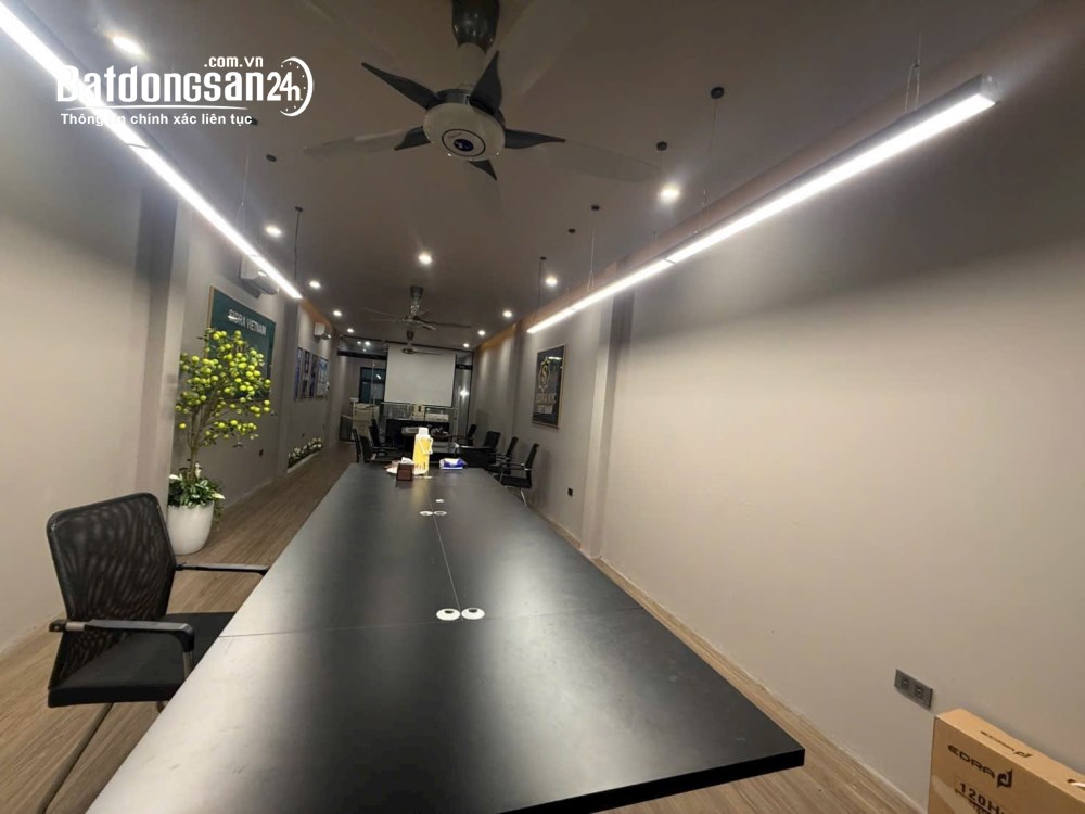  Bán nhà 2 tầng mặt tiền Đỗ Ngọc Du 79m² sổ hồng chính chủ, đang cho thuê dòng tiền, giá 5,x tỷ.